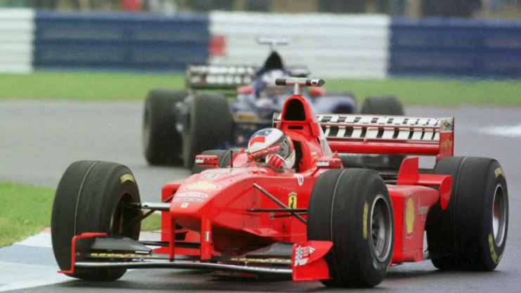 Ferrari pilotada por Schumacher em 1998 é vendida em leilão Vrum