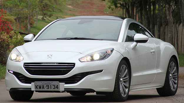 Peugeot RCZ 1.6 THP esbanja charme e bom desempenho