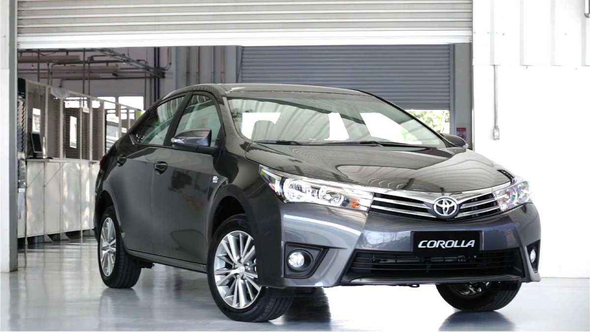 Toyota lança nova geração do Corolla