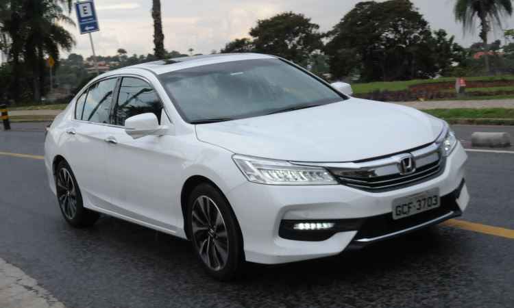 Honda Accord ficou com aspecto mais agressivo e esportivo; confira o teste!