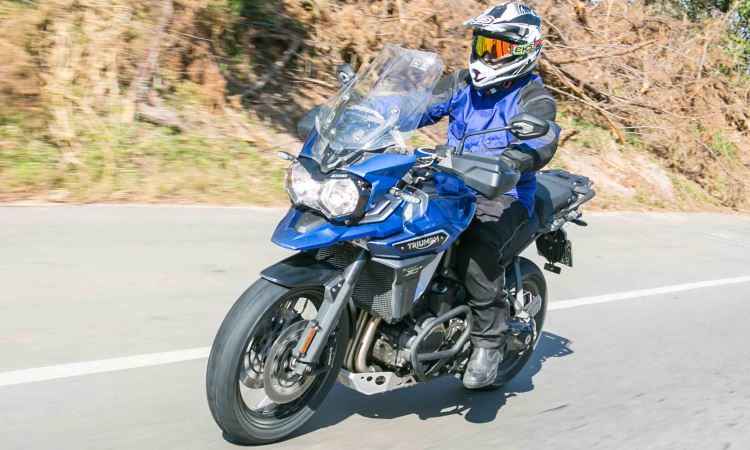 Modernizada, Triumph Tiger Explorer XCx 1200 se dá bem no asfalto e na terra