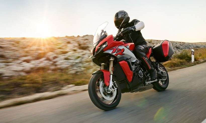 Totalmente modernizada, nova BMW S 1000 XR desembarca no Brasil