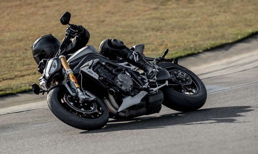 Triumph apresenta o reformulado modelo Speed Triple 1200 RS, linha 2021