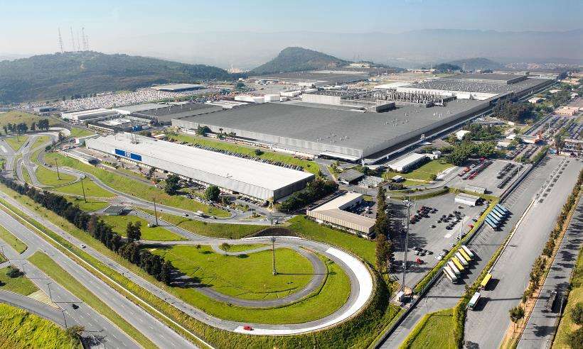Fiat comemora 45 anos no Brasil com a liderança em automóveis e comerciais
