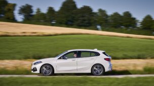 BMW 118i ganha atualização, equipamentos e nova versão M Sport