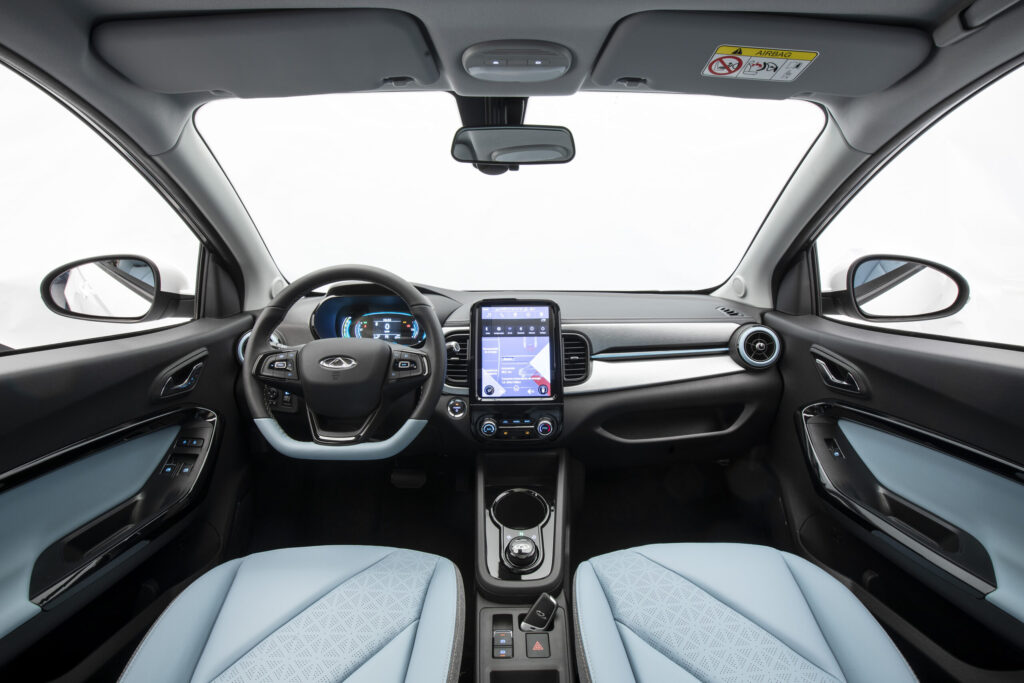 Interior do Caoa Chery iCar; modelo é o carro elétrico mais barato do Brasil.