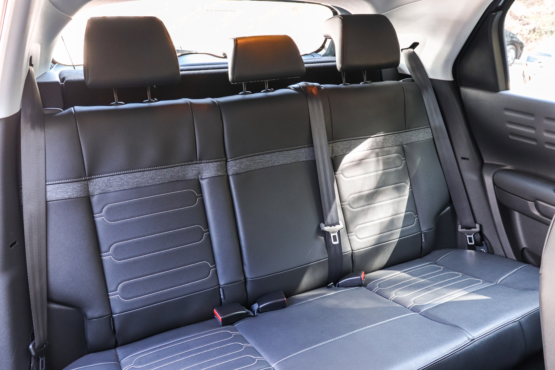 Rear seat upholstered in imitation leather material for Citroen C4 Cactus Shine Pack THP 2022 