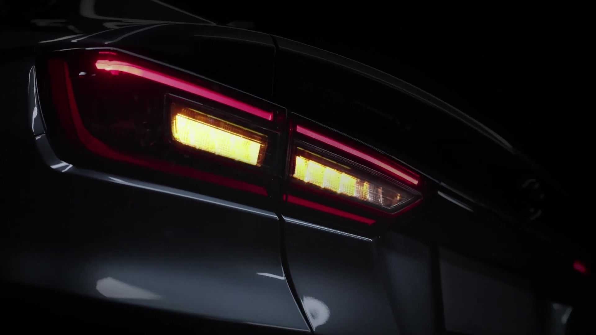 teaser do novo Toyota Yaris mostrando lanterna traseira com LEDs