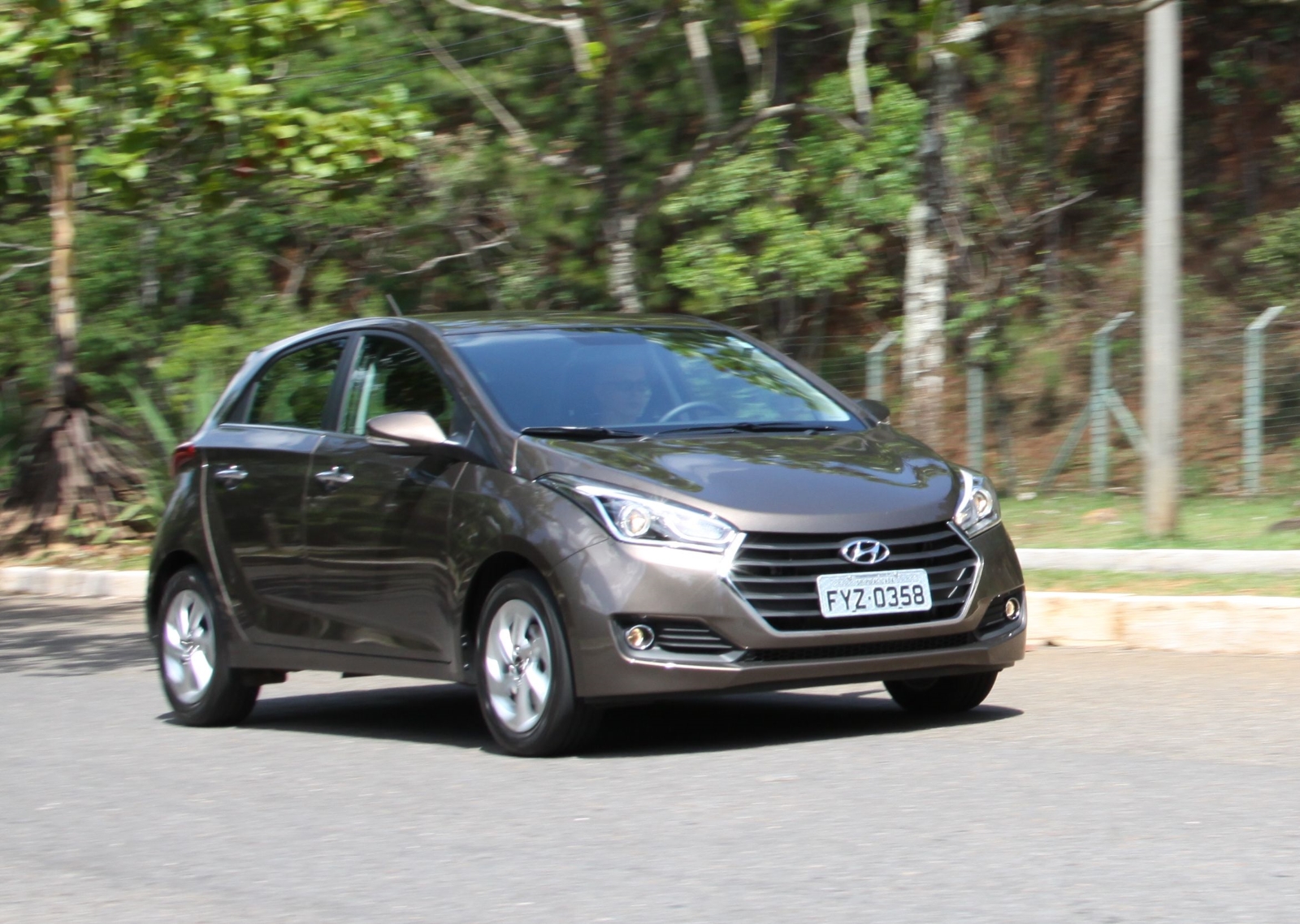 Carros na Web, Hyundai HB20S Ocean 1.6 2017