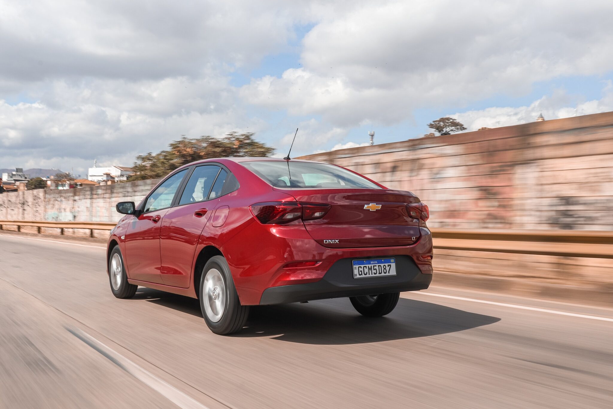 Chevrolet Onix Plus LT 2022 sedan 1.0 aspirado ainda vale a pena?
