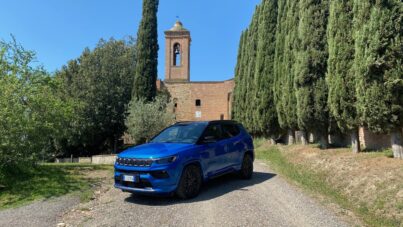 Jeep Compass 4xe: testamos o SUV híbrido pela  Toscana