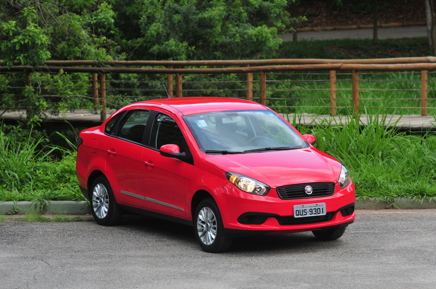 O Fiat Grand Siena é um modelo que tem boa aceitação entre taxistas e motoristas de aplicativo