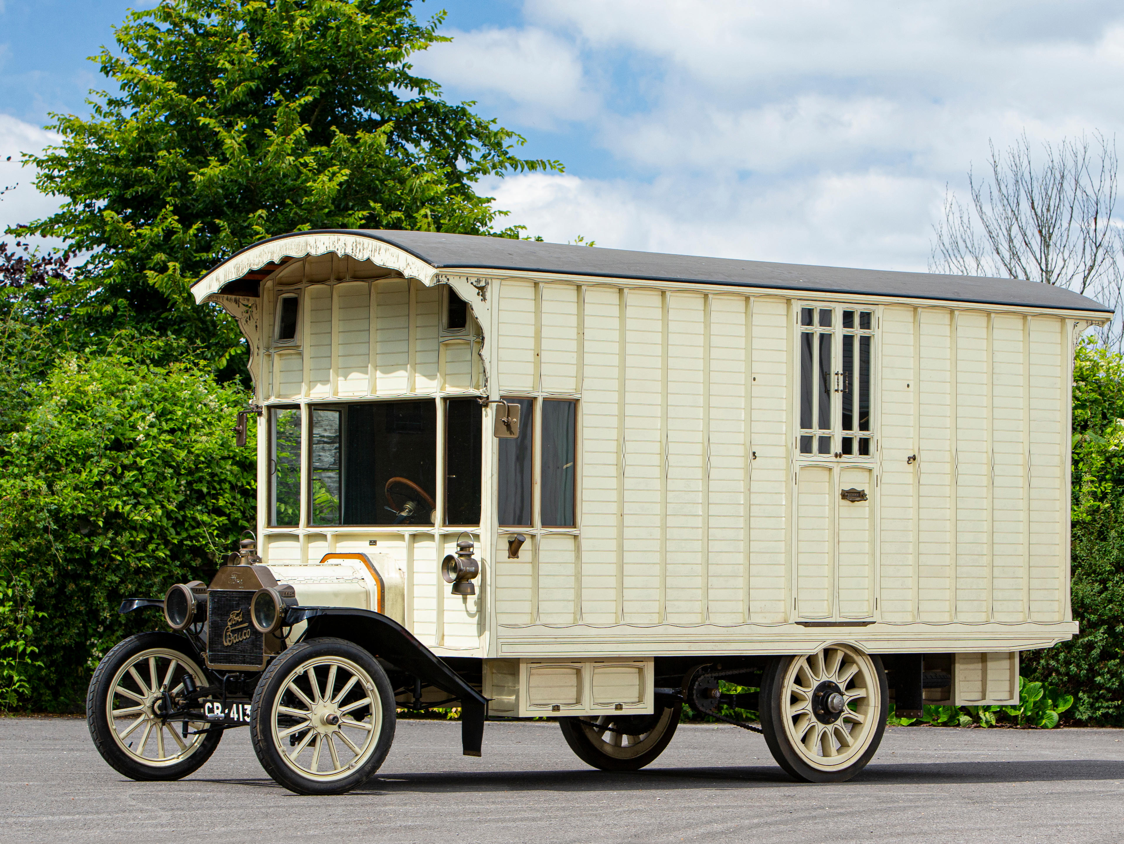 Ford Model T Motor Caravan 1914 é uma verdadeira casa sobre rodas