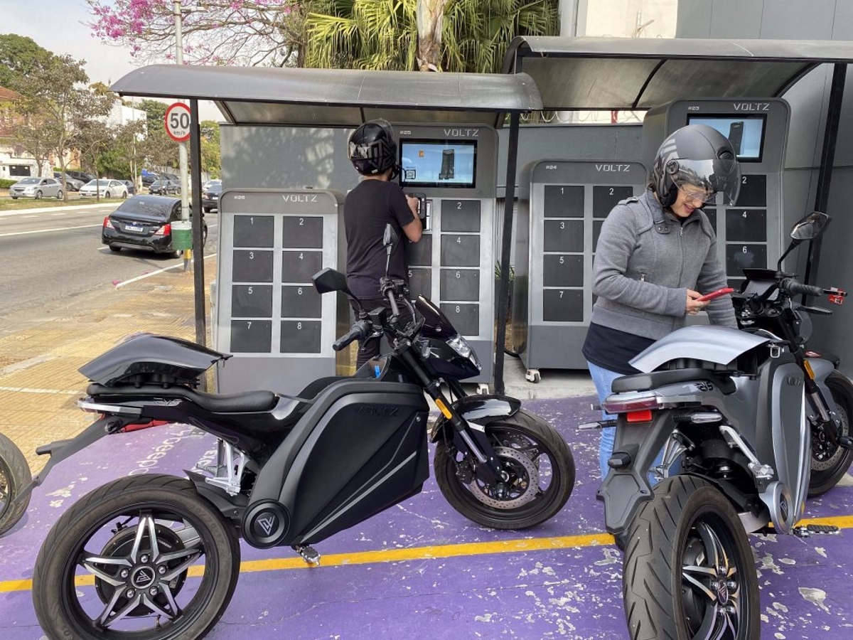 Moto elétrica nacional Voltz EVS ganha versão para entregas