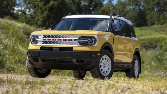 Ford Bronco Heritage amarelo Yellowstone