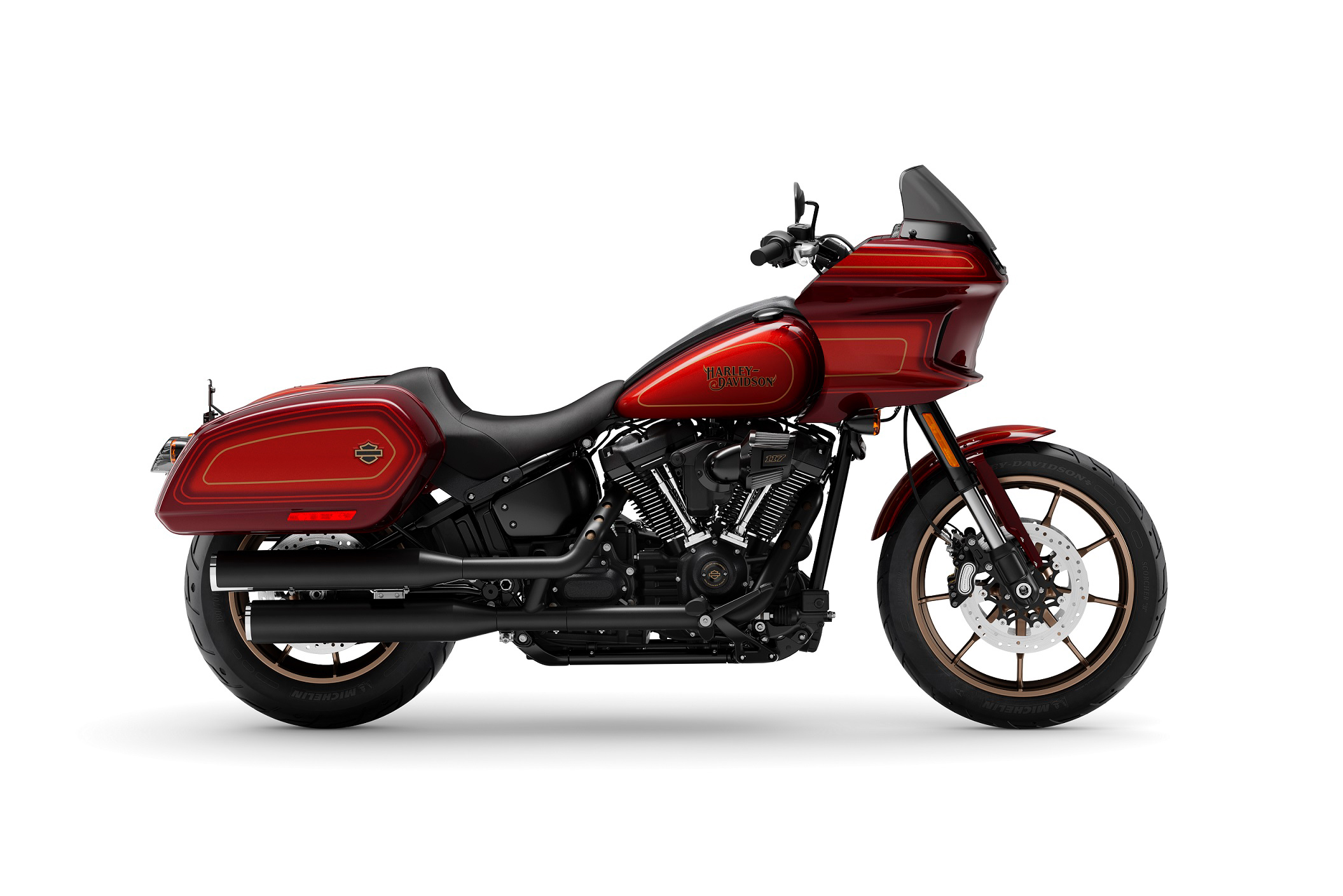 Harley Davidson FXRST Low Rider El Diablo laranja de lado.