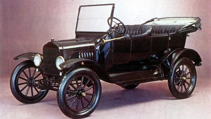 O velho Henry Ford era contra o pedal da embreagem - Vrum