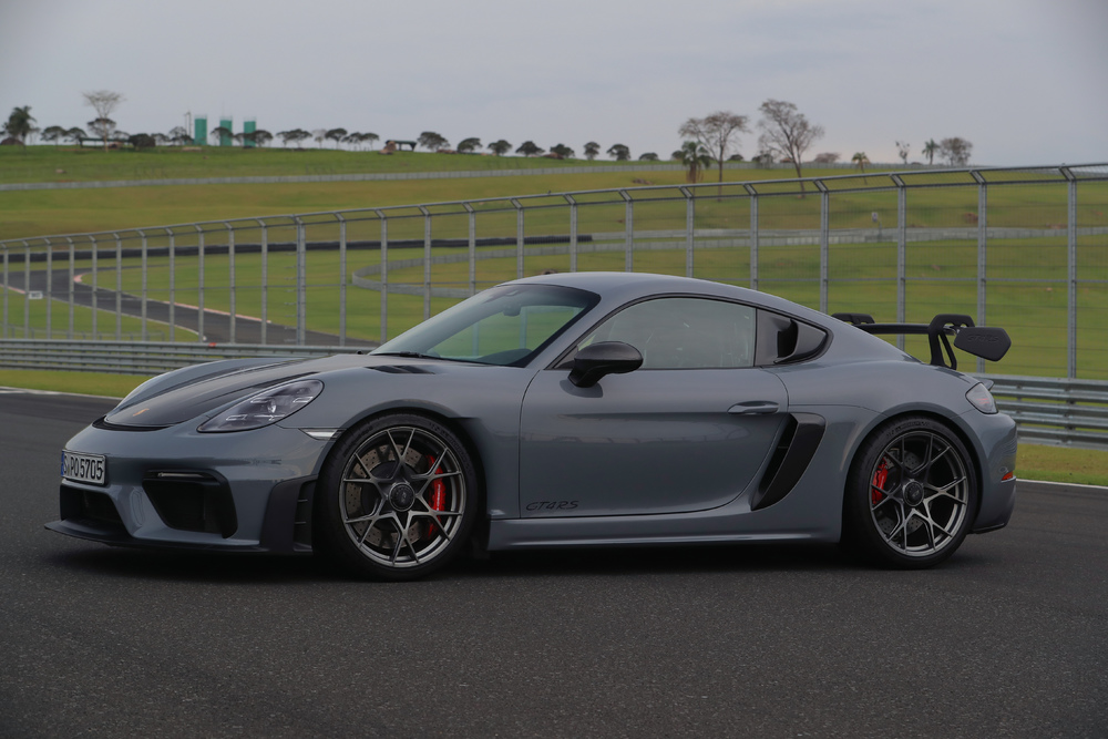 Porsche 718 Cayman GT4 RS