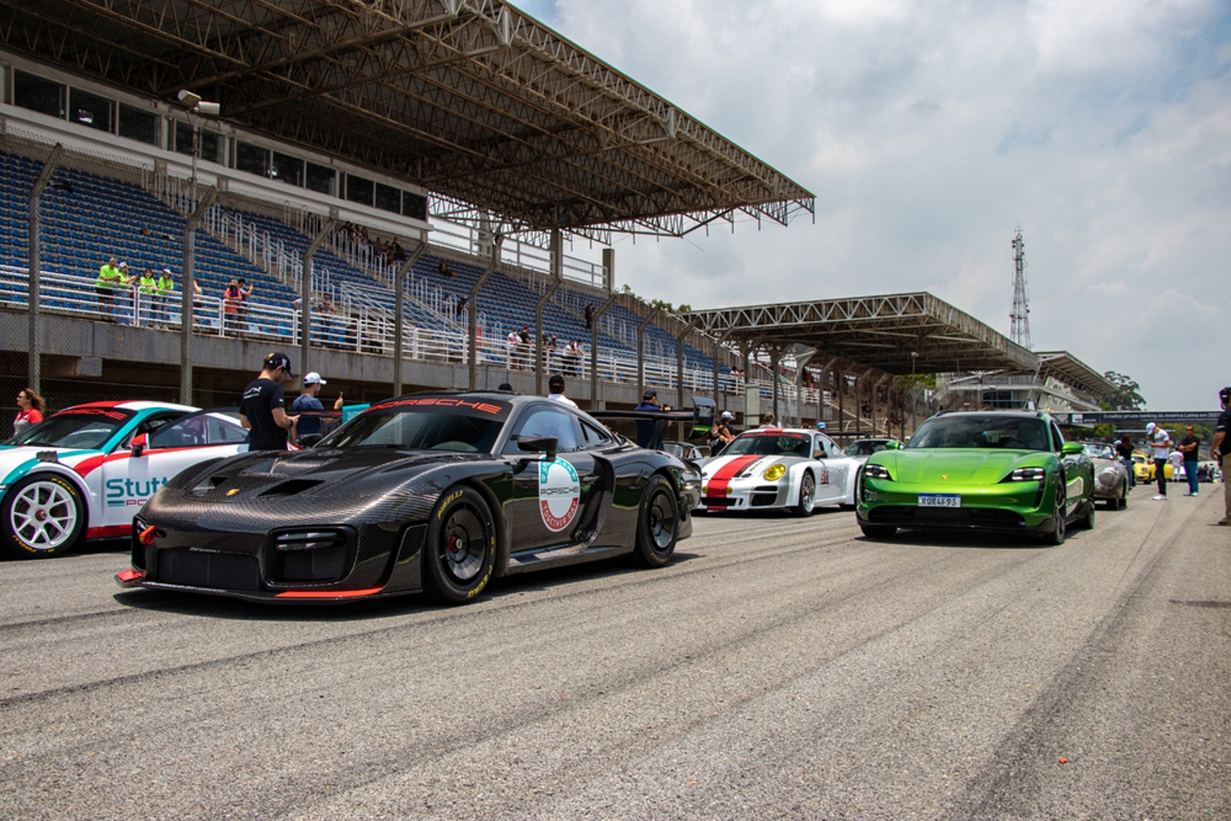 Concurso da Bamaq irá premiar com volta de Porsche GT3 em Interlagos