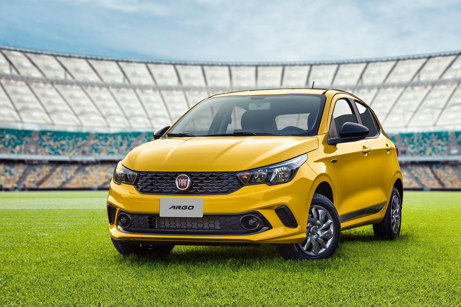 Fiat Argo 2019 série especial Seleção amarelo de frente