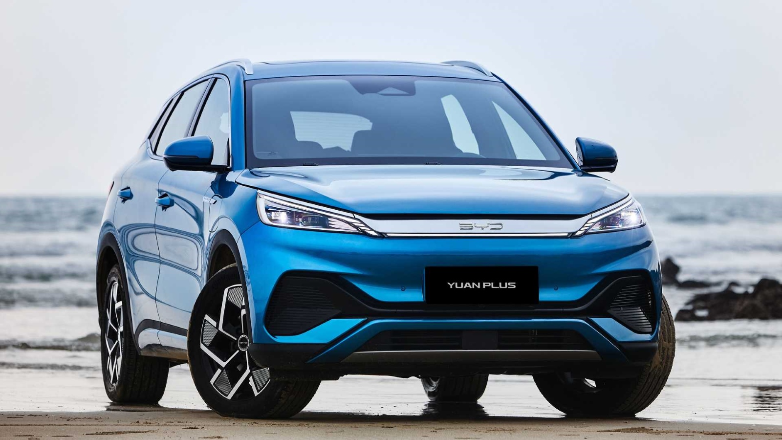 Dois SUVs eletrificados da marca chinesa ganharam redução de preço