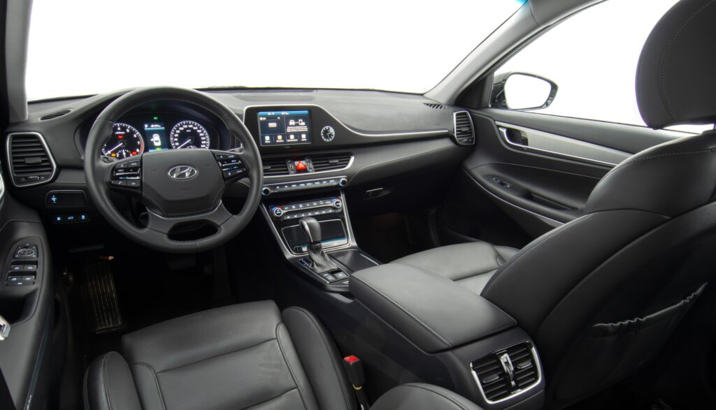 Hyundai Azera preto modelo 2019 2020 interior painel volante bancos no estúdio