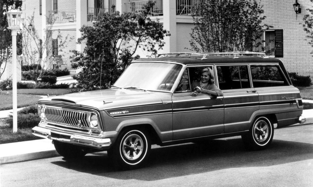 Jeep Super Wagoneer