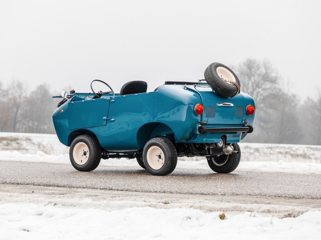 Ferves Ranger azul, feito por Carlos Ferrari, de traseira.