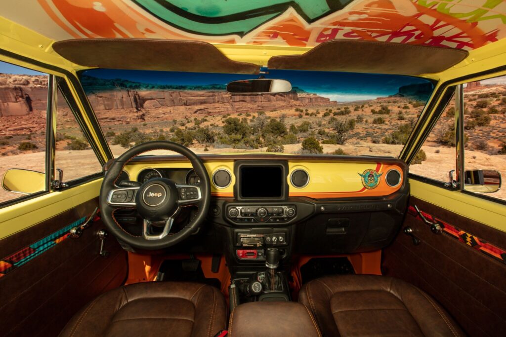 Interior do Cherokee 4xe 1978.