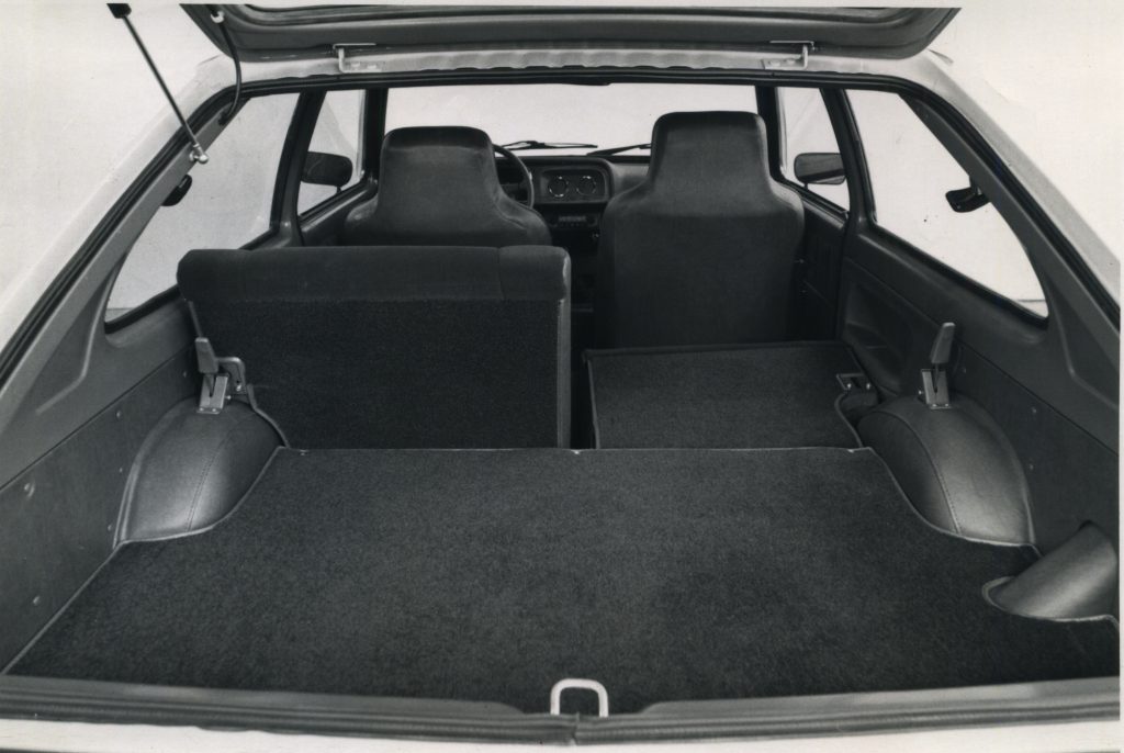 Porta-malas do Chevette hatch; matéria sobre a história do modelo.