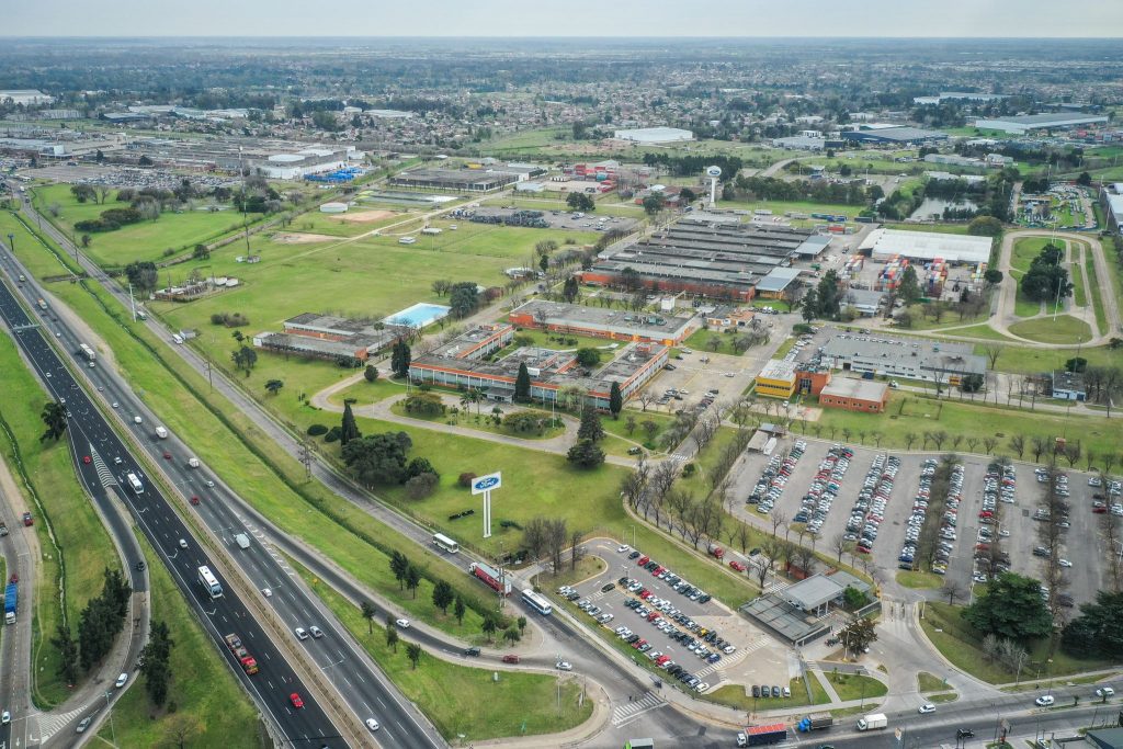 Fábrica da Ford em Pacheco, na Argentina, recebeu investimentos para fabricar a nova geração da Ford Ranger.