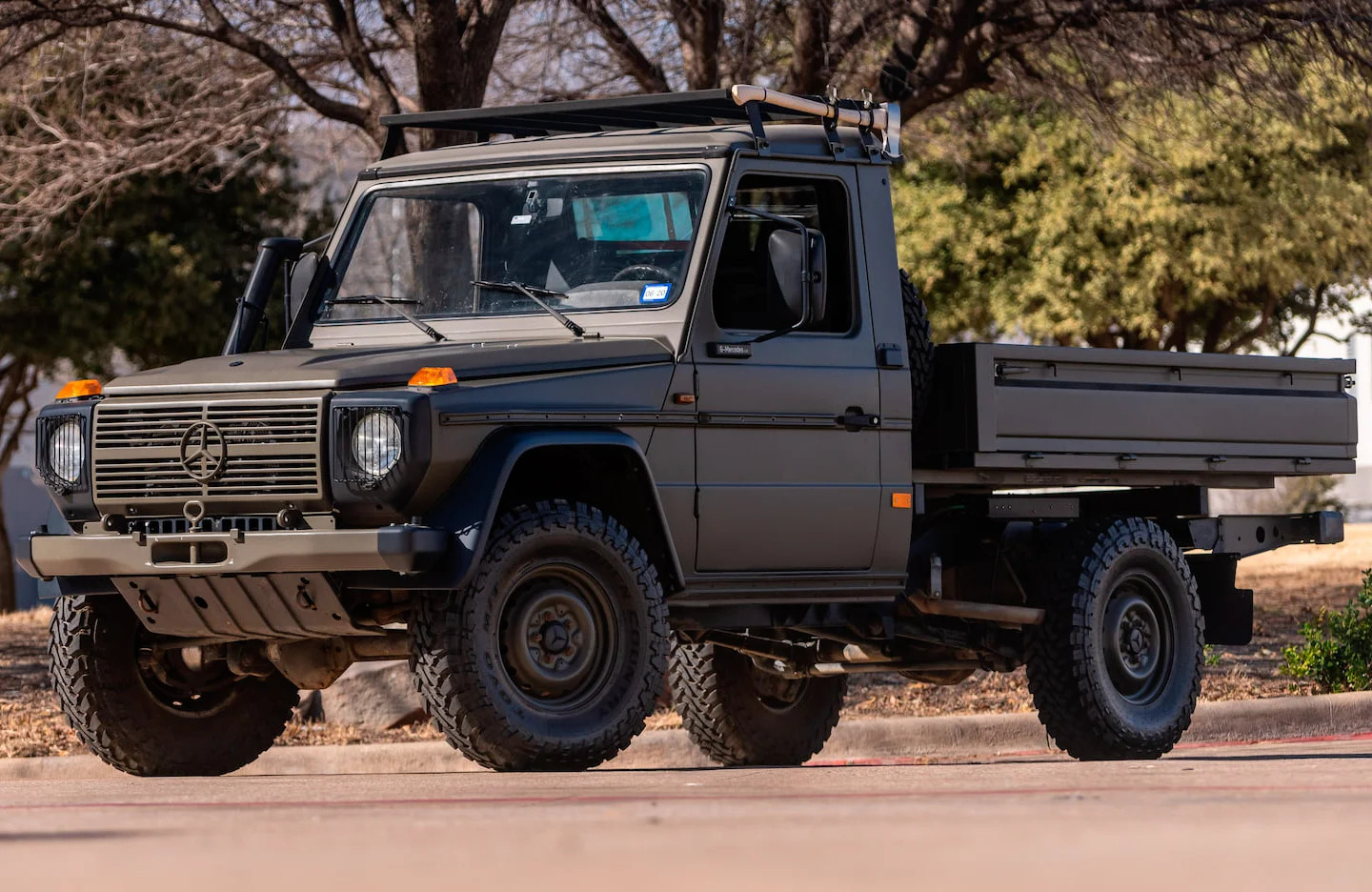 Mercedes-Benz G W461 Pickup; para matéria sobre caminhonetes derivadas de jipes.