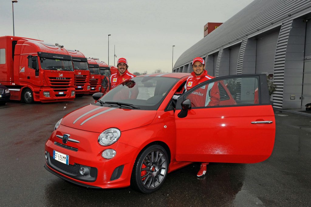 Fiat 500 Abarth 695 Tributo Ferrari.