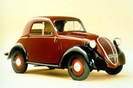 Fiat Topolino 1937 vermelho lateral