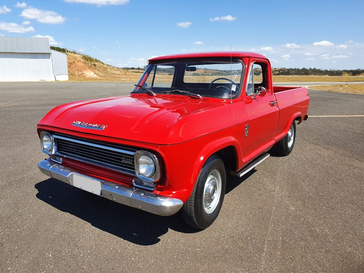 Chevrolet C14 vermelha 1973; para matéria sobre carros da Bia Zaneratto