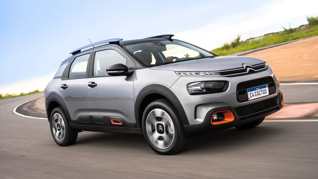 Novo Citroën C4 Cactus 2024 visto de frente.