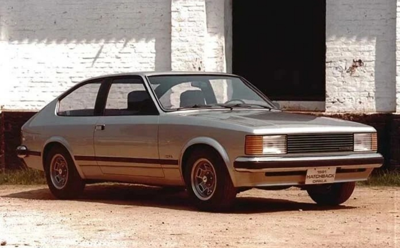 Protótipo Chevrolet Opala hatch de frente