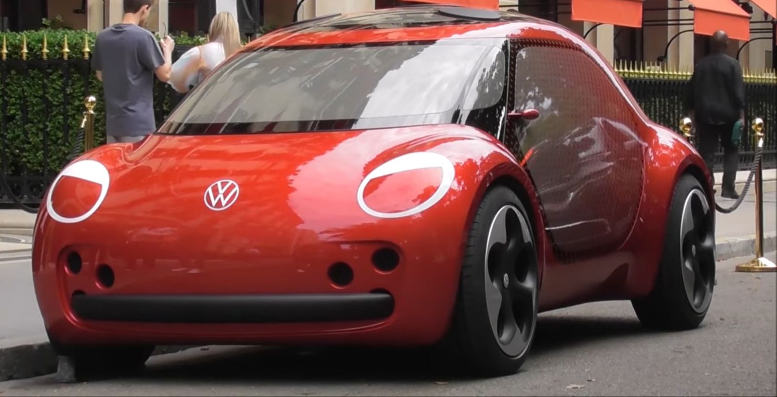 Fusca elétrico é o 'Batmóvel' da Ladybug. Modelo será produzido?