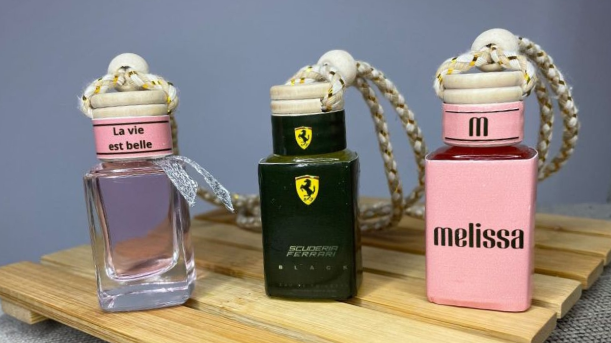 Perfumes de marca como acessórios de aromatizar carro