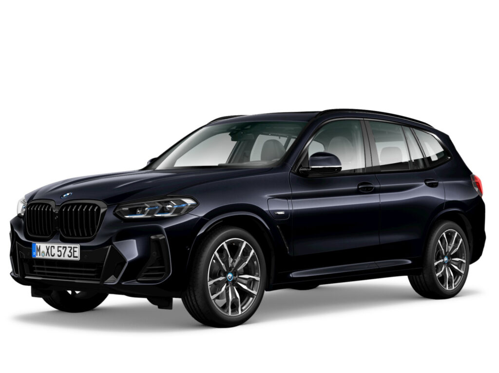 BMW X3 M40i preto visto da diagonal frontal. Modelo é um dos carros de luxo do Luva de Pedreiro.