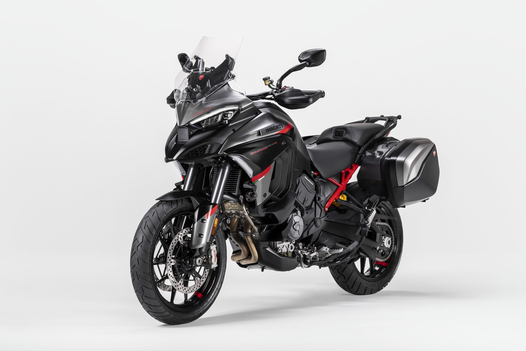 Ducati Multistrada V4 S Grand Tour recheada de fábrica