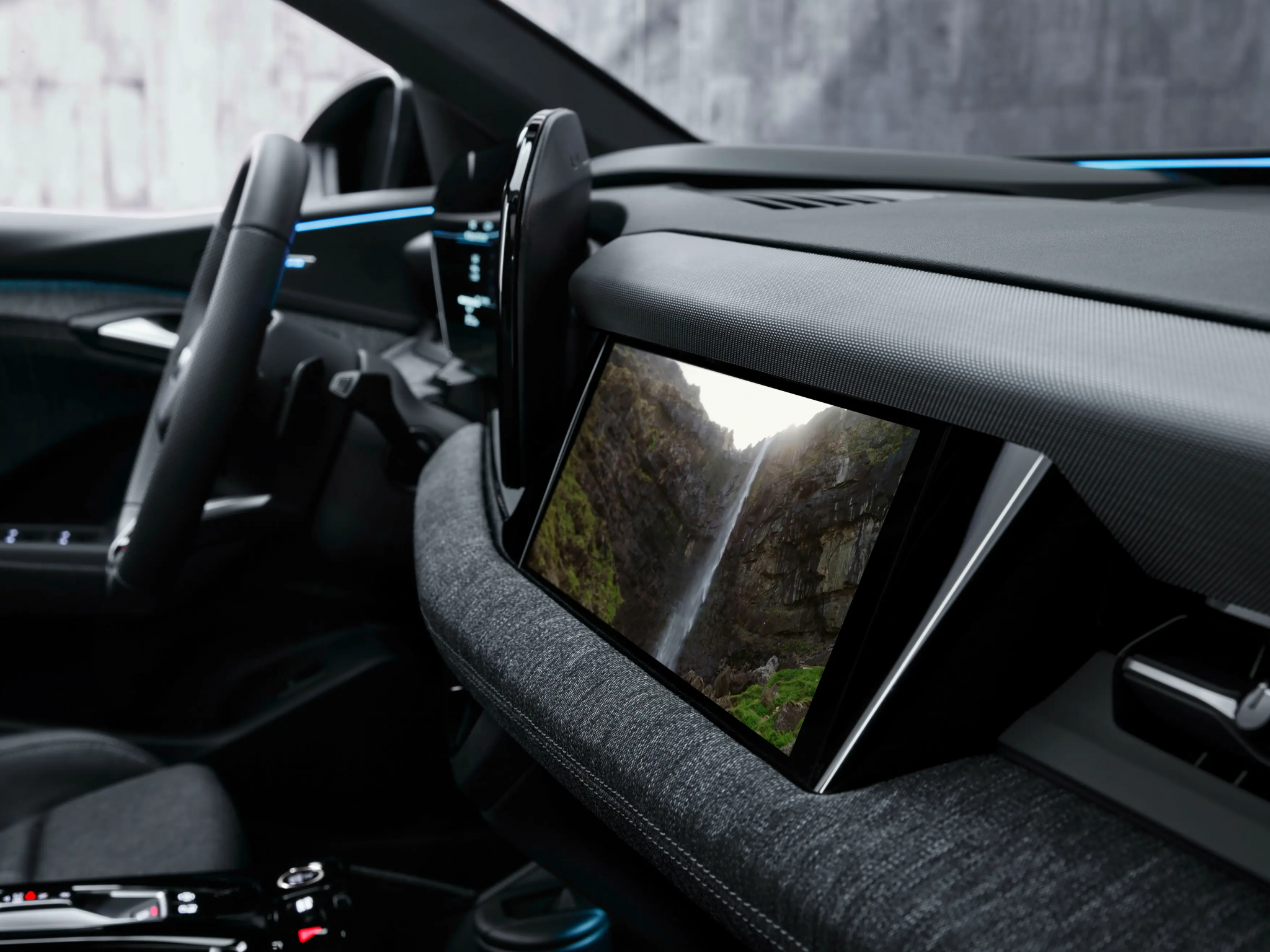 Audi Q6 e-tron traz interior mais conectado e sustentável