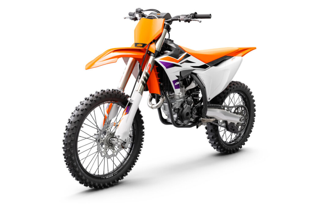 KTM 250 SX F vista da diagonal.