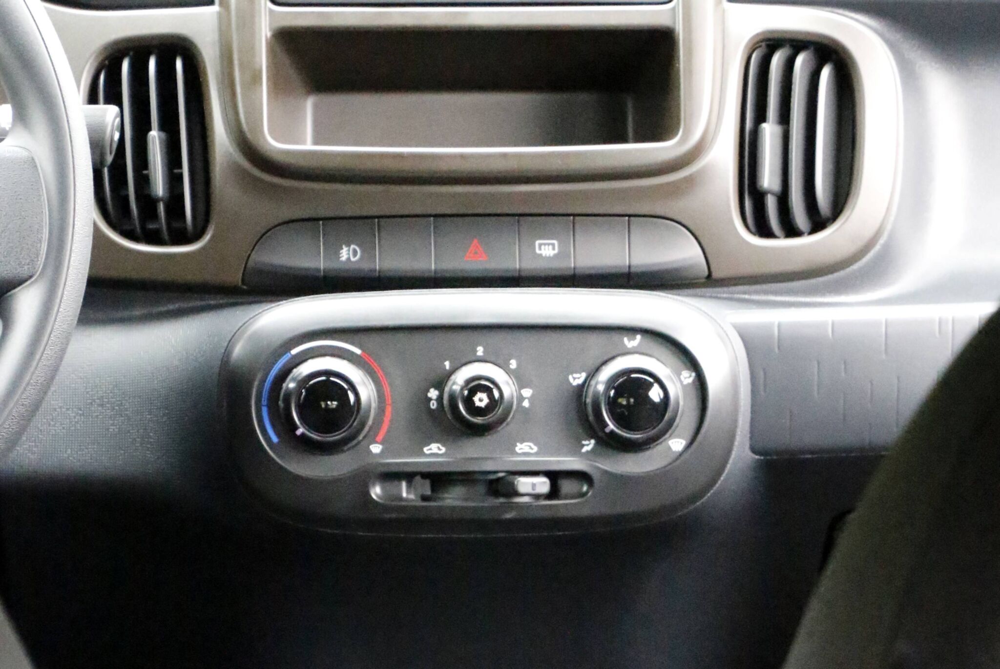 Ar-condicionado é onipresente nos carros zero-quilômetro -  (crédito: Ar-condicionado é onipresente nos carros zero-quilômetro)