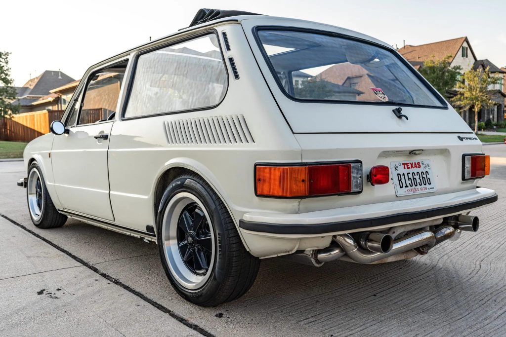 Volkswagen Brasilia 1974 from the rear.