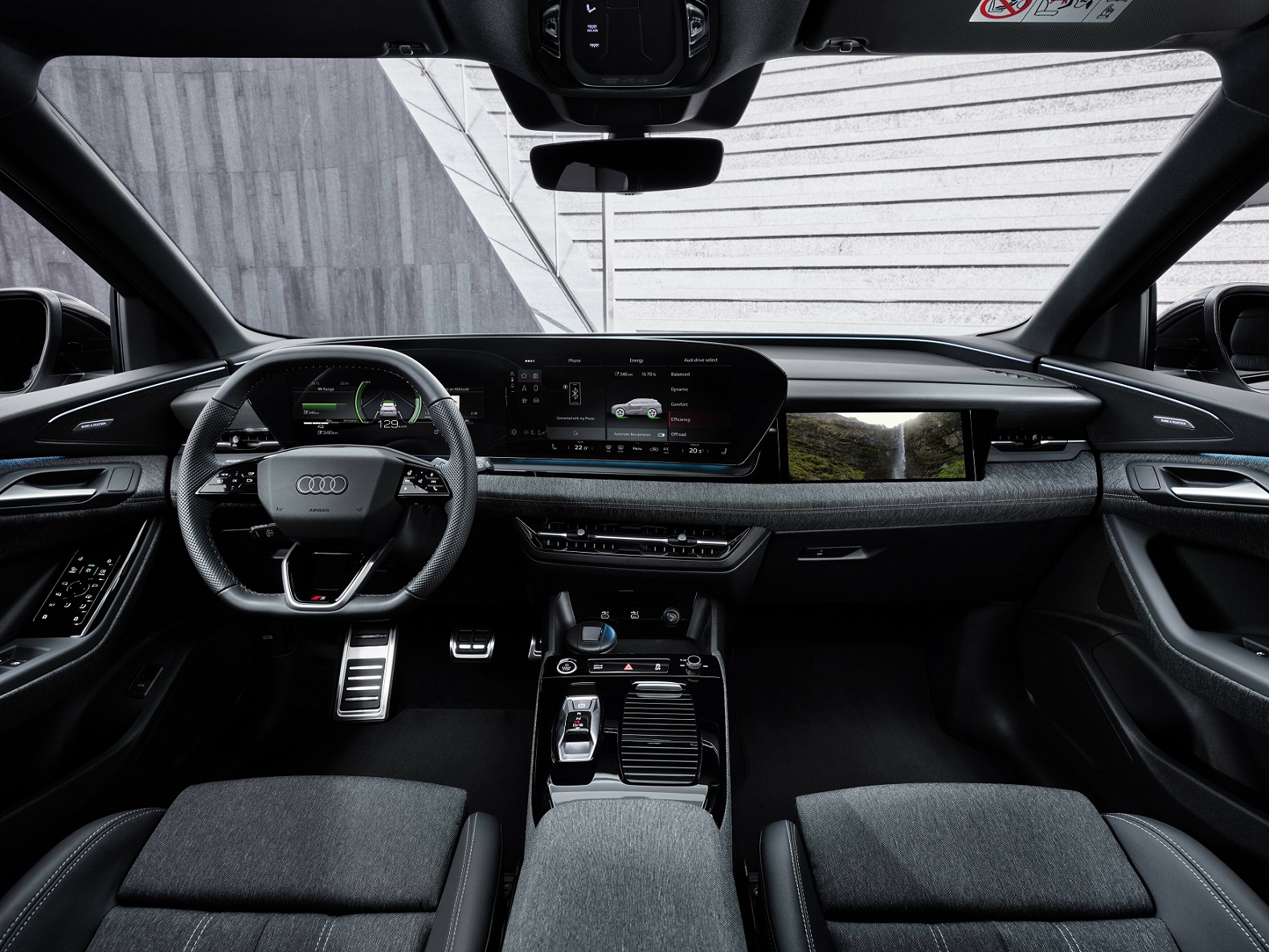 Audi Q6 e-tron traz interior mais conectado e sustentável