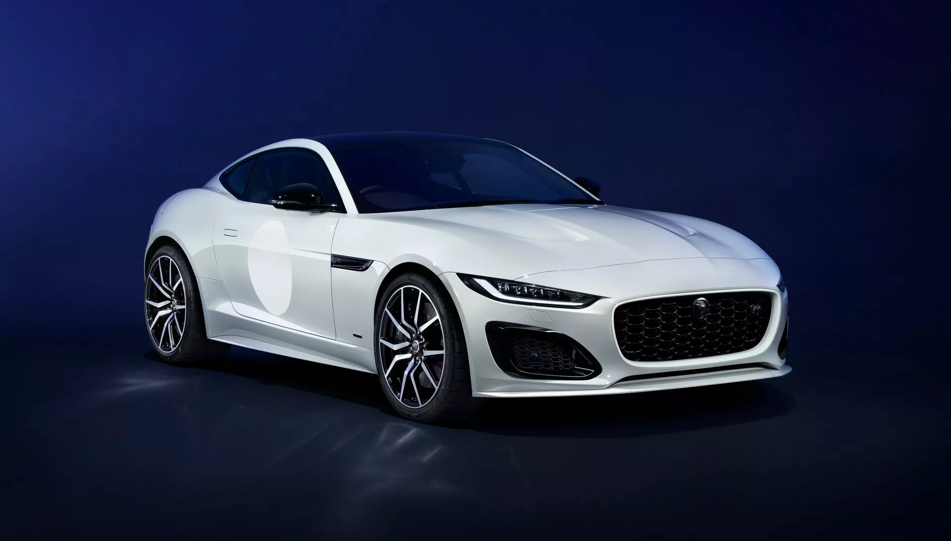 F-Type ZP marca o fim dos carros a combustão da Jaguar; confira a edição de despedida